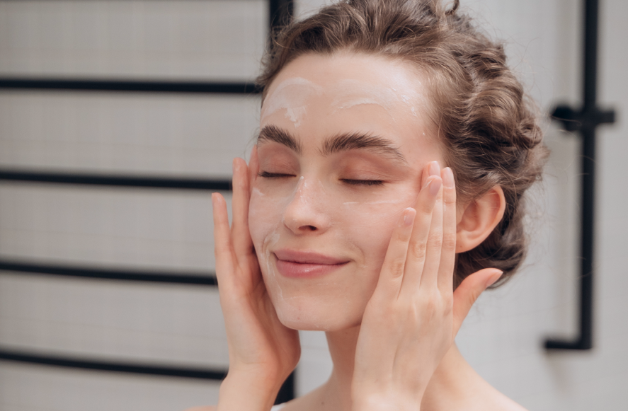 Крем для лица увлажняющий с SPF10+